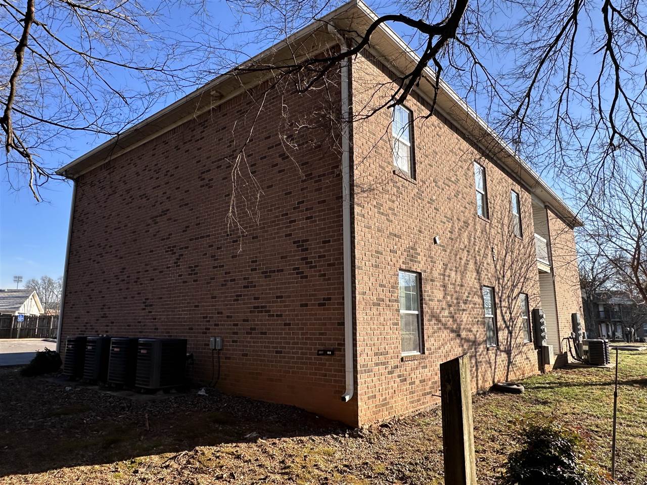 526 Dennis Way