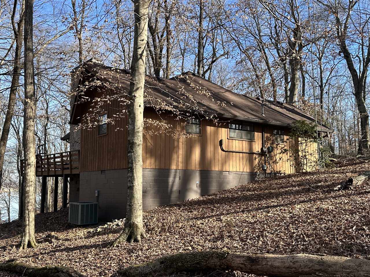 195 Yates Circle Spur