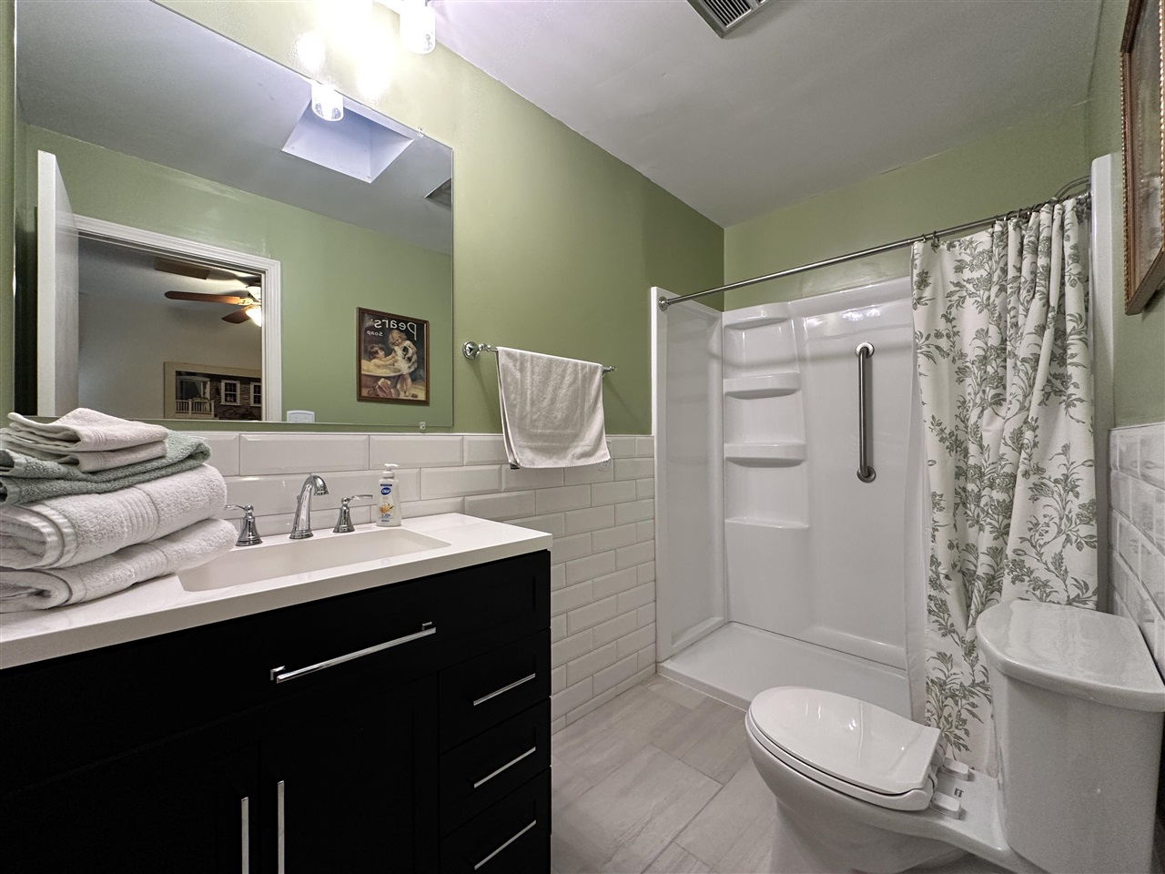 195 Yates Circle Spur