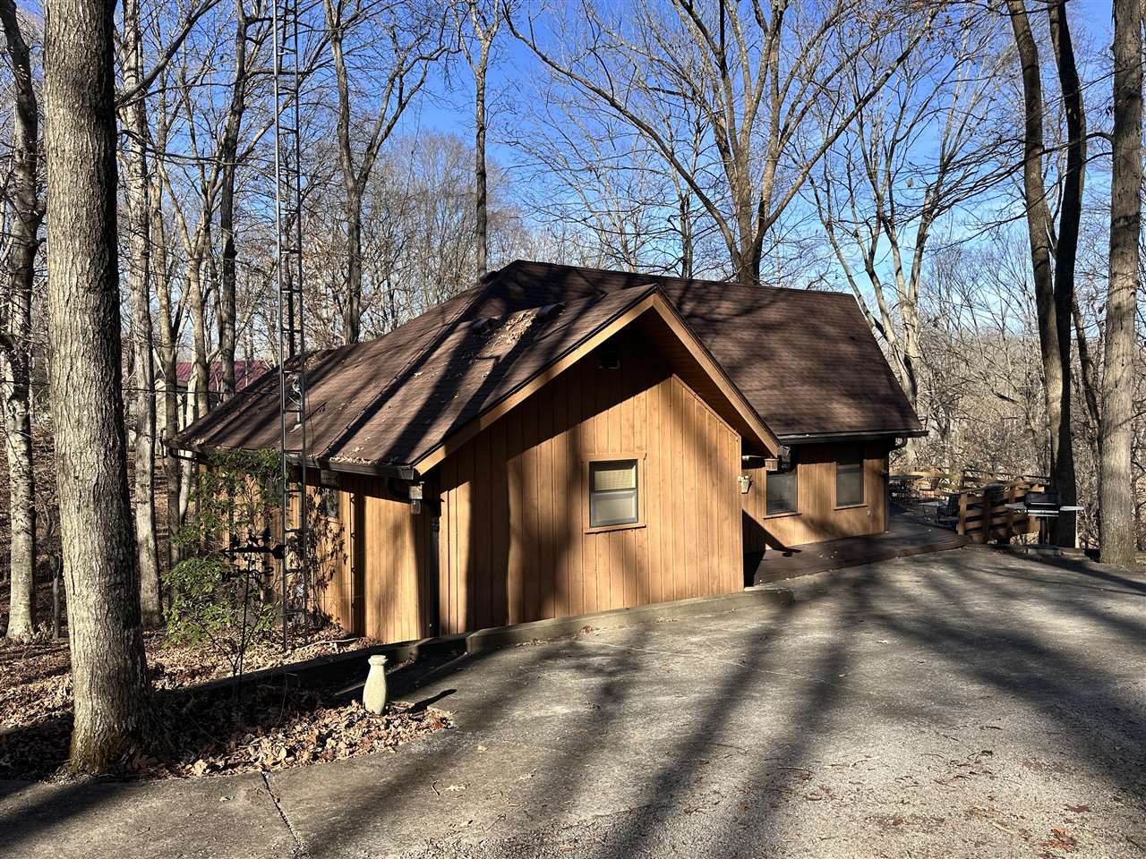 195 Yates Circle Spur