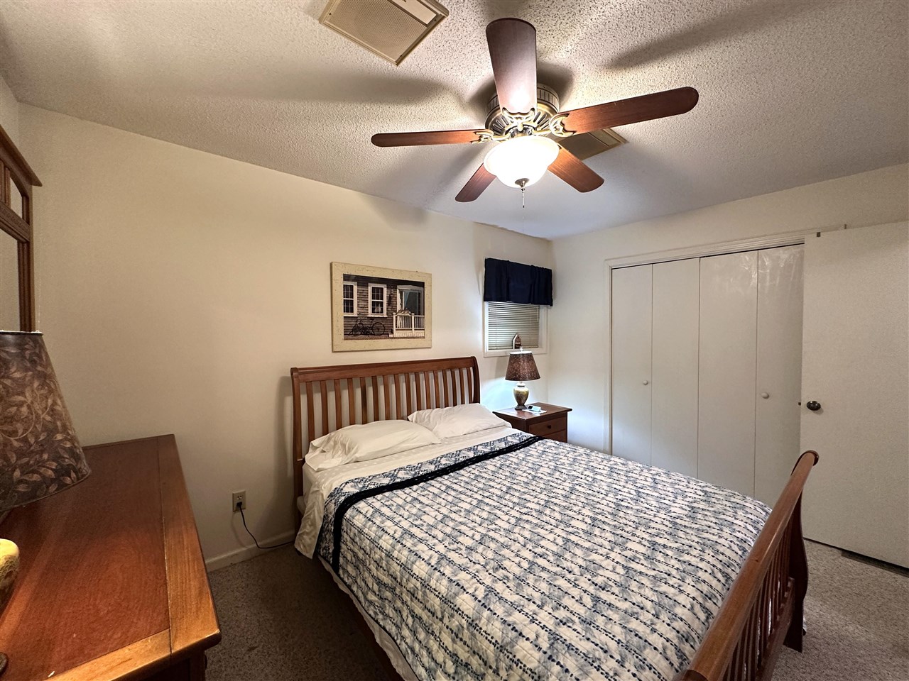 195 Yates Circle Spur