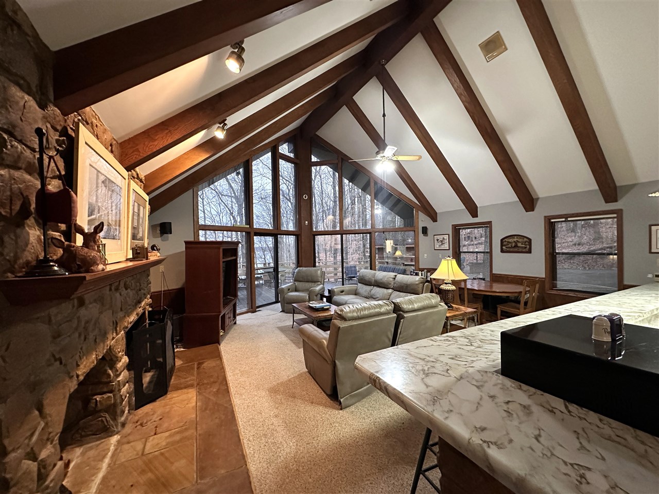 195 Yates Circle Spur