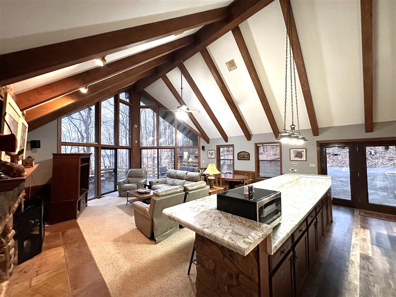 195 Yates Circle Spur