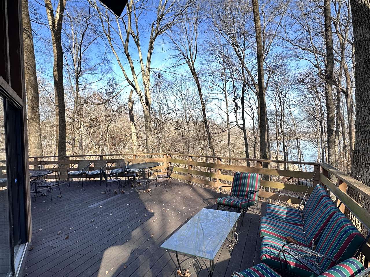 195 Yates Circle Spur