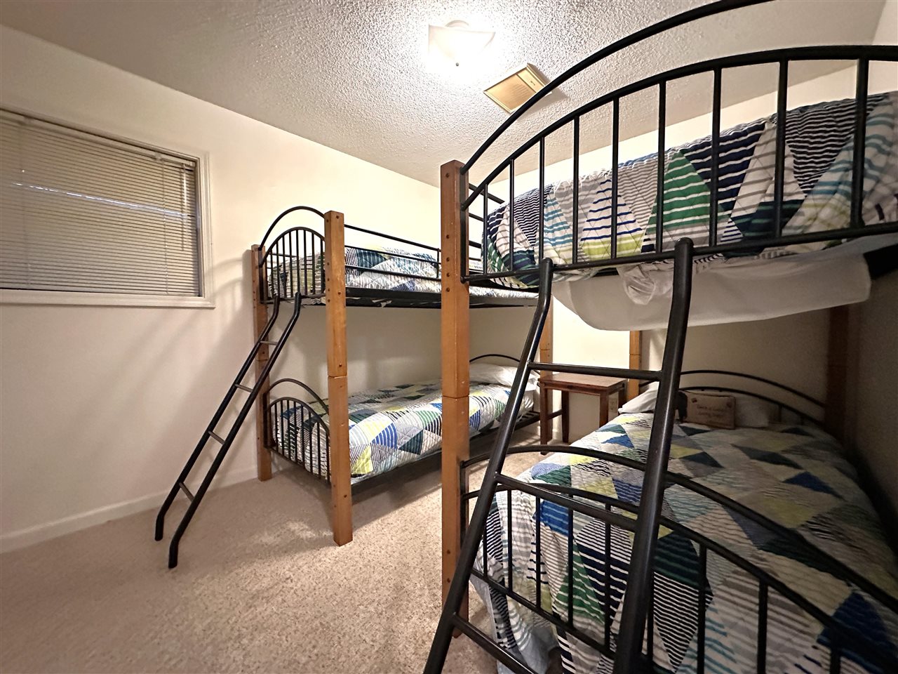 195 Yates Circle Spur