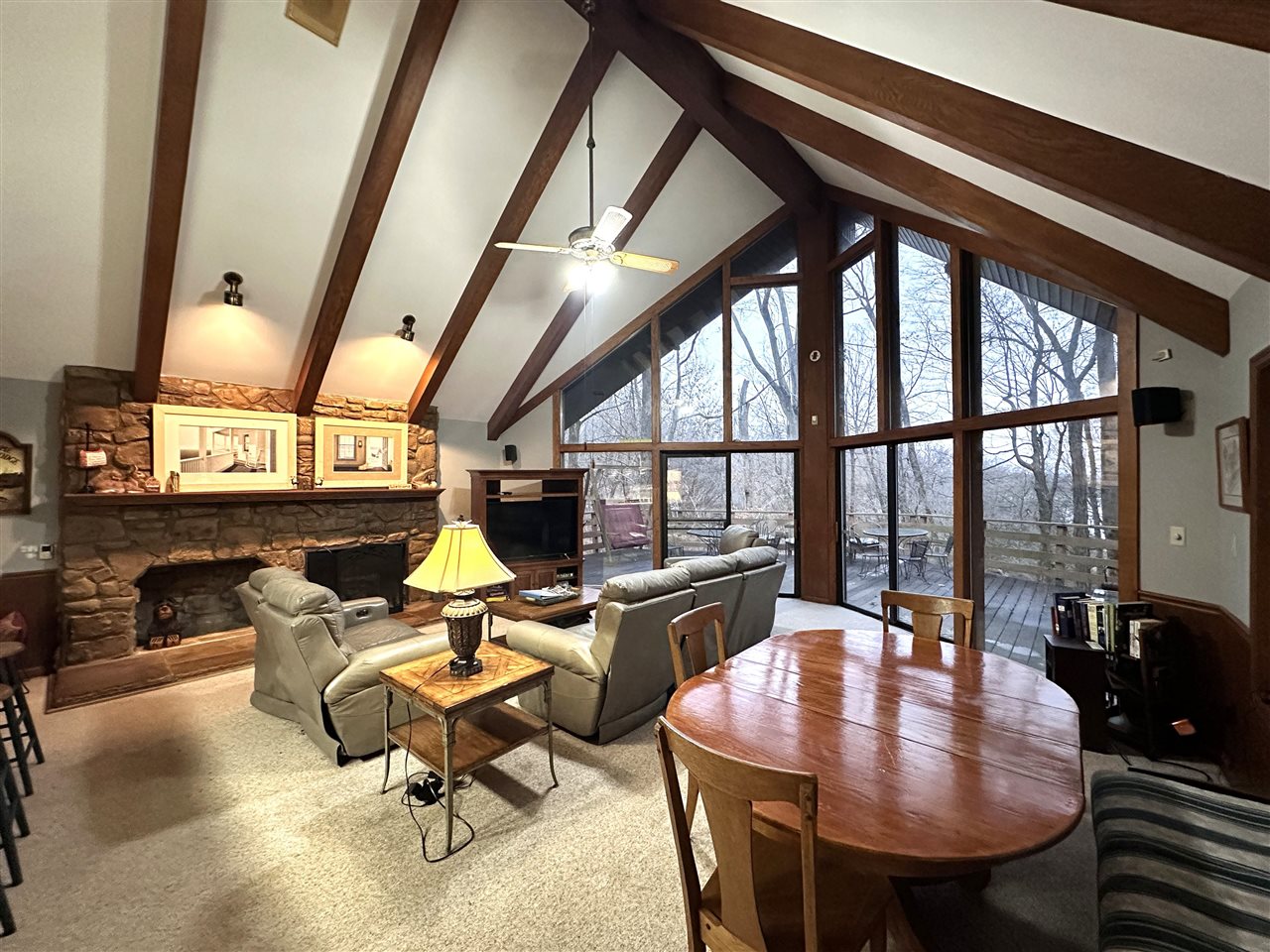 195 Yates Circle Spur