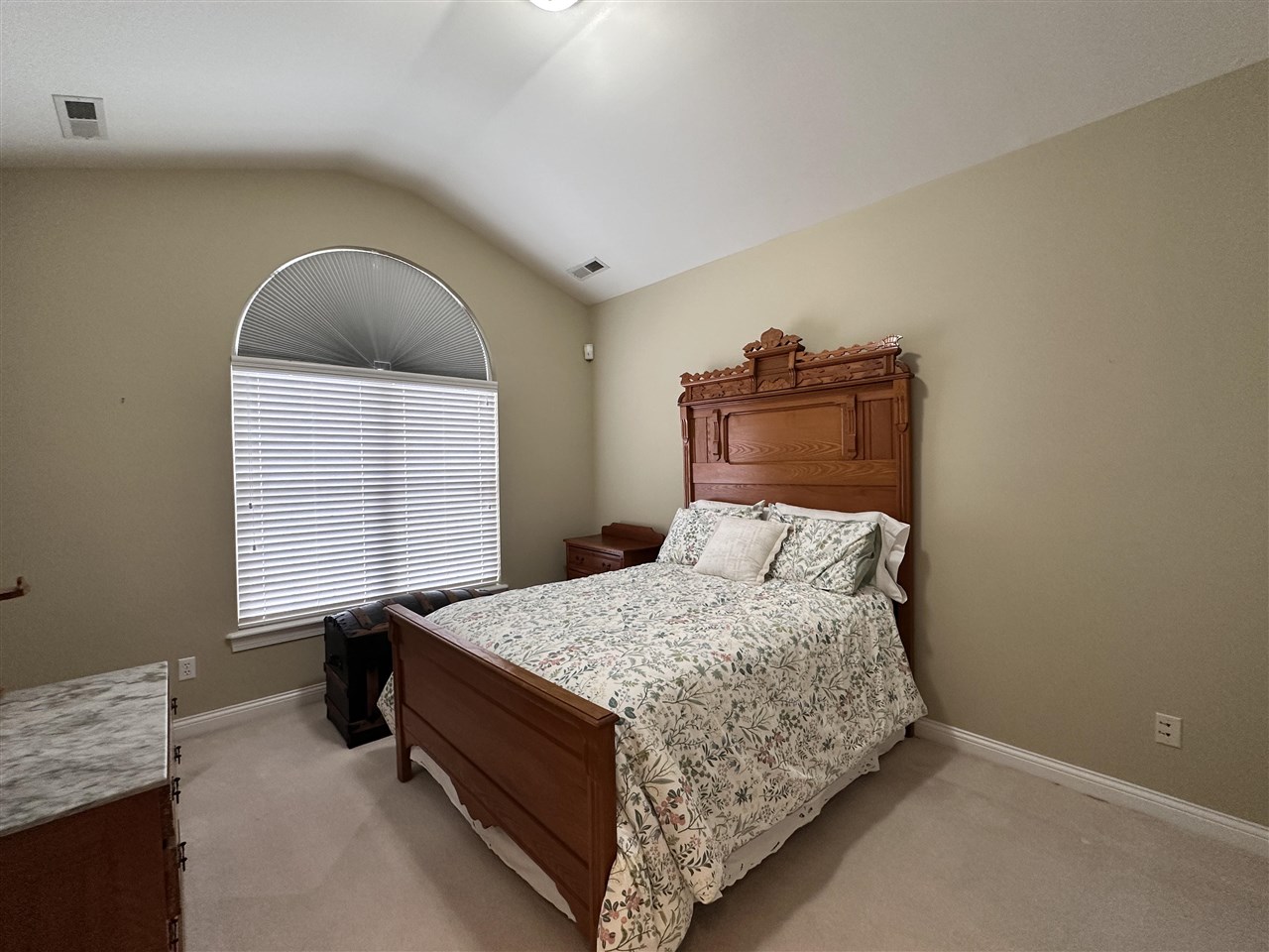 100 Augusta Avenue Unit: 9D