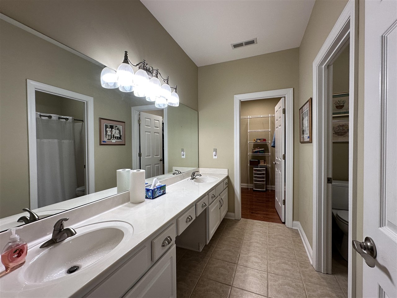 100 Augusta Avenue Unit: 9D