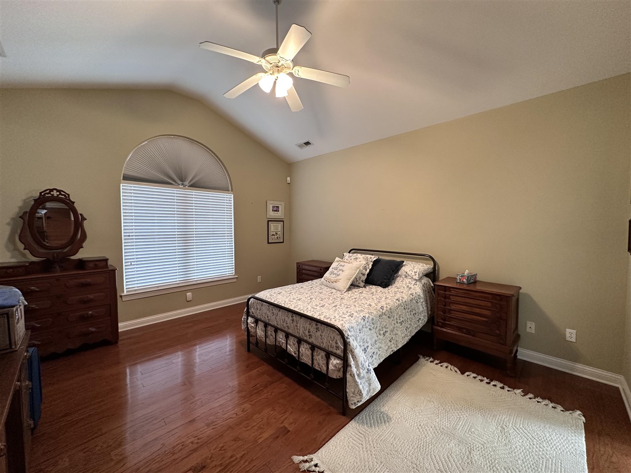 100 Augusta Avenue Unit: 9D