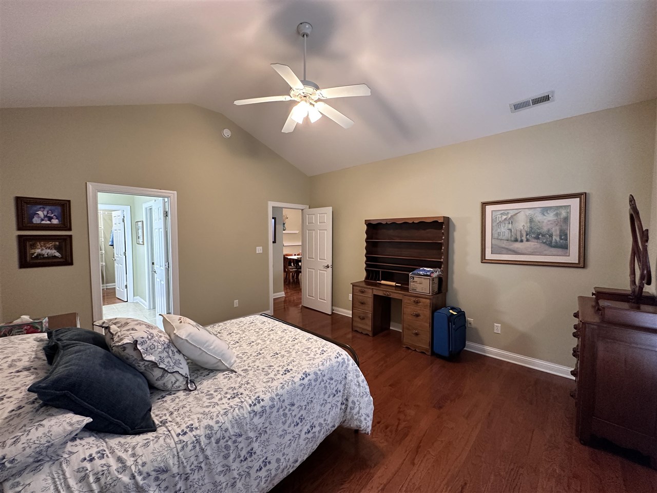 100 Augusta Avenue Unit: 9D