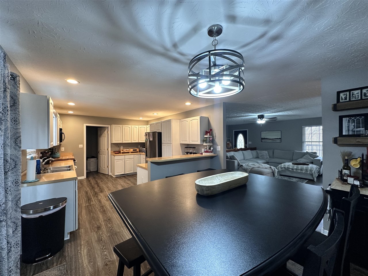 781 Hunts Lane