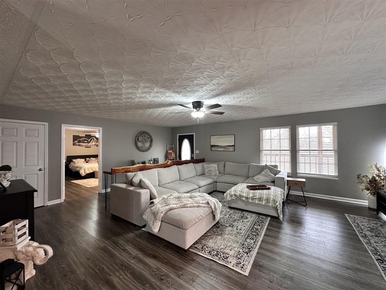 781 Hunts Lane