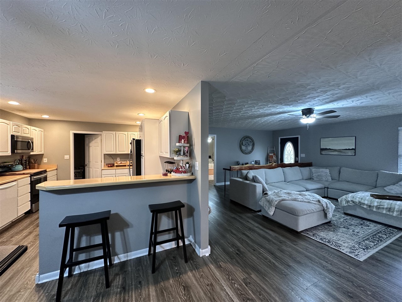 781 Hunts Lane