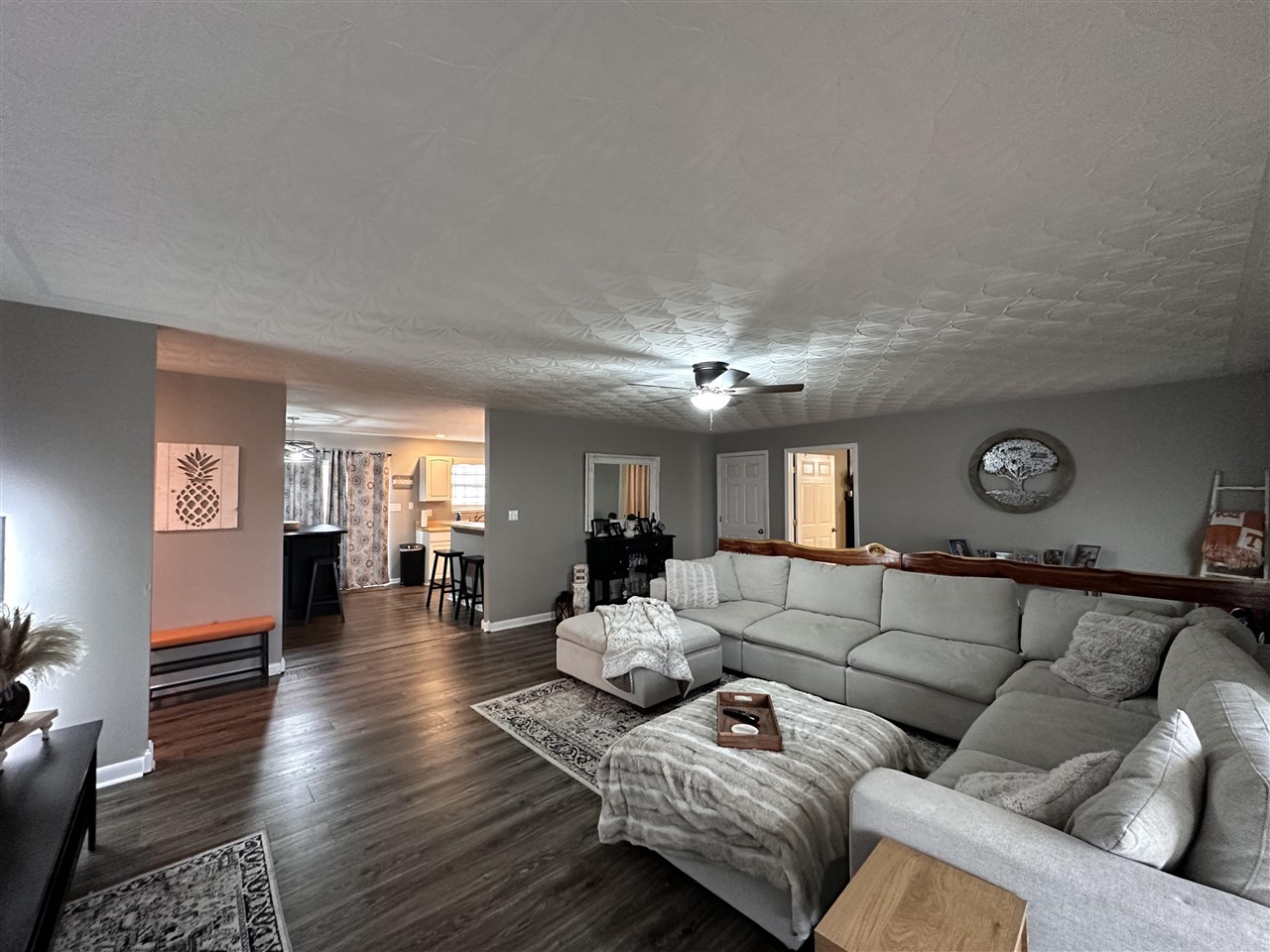 781 Hunts Lane