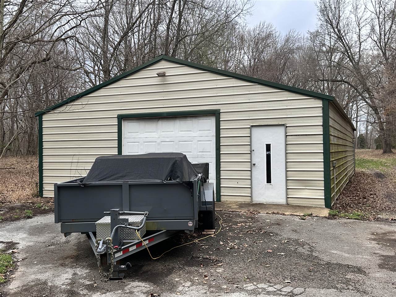 781 Hunts Lane