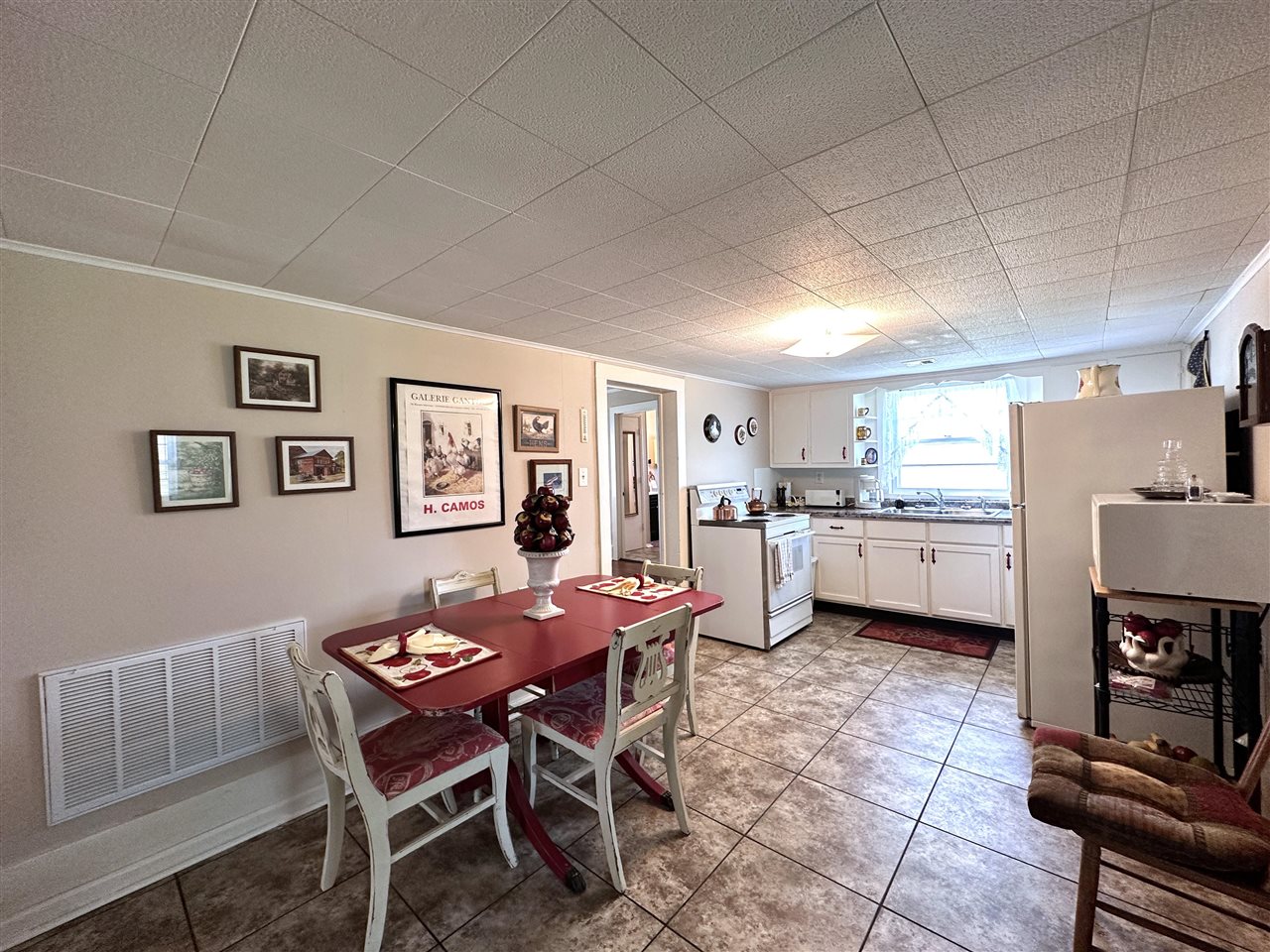1474 Crow Road