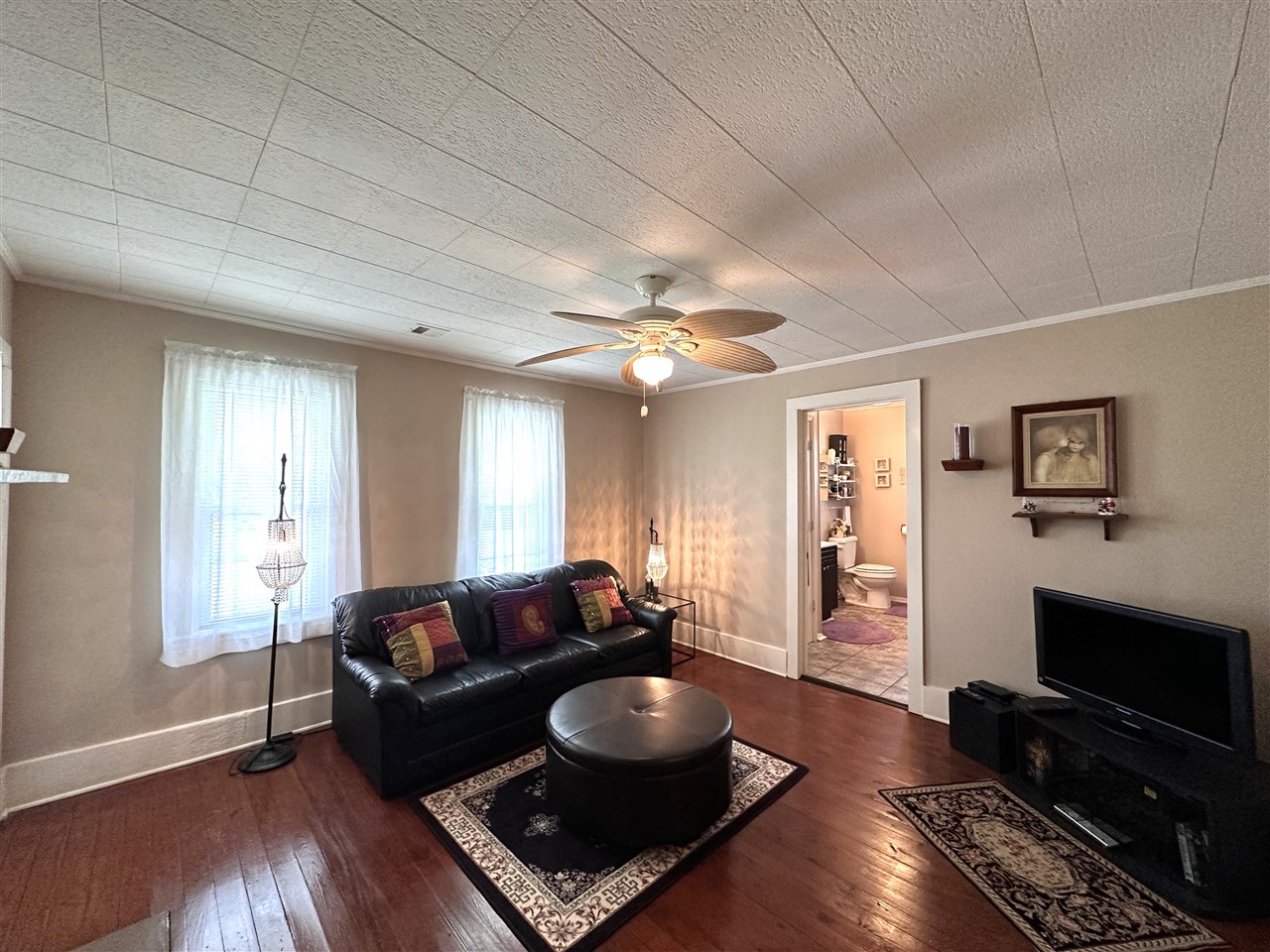 1474 Crow Road