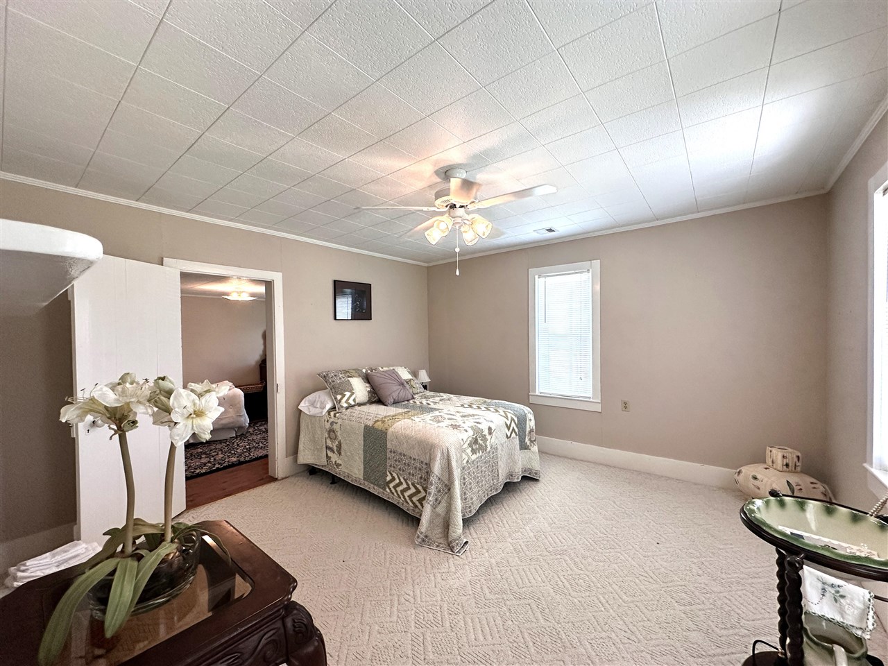 1474 Crow Road