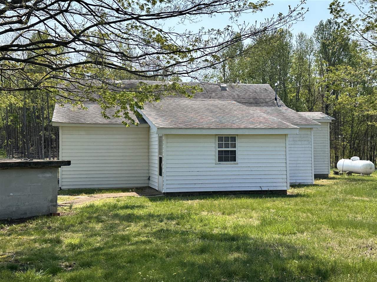 1474 Crow Road