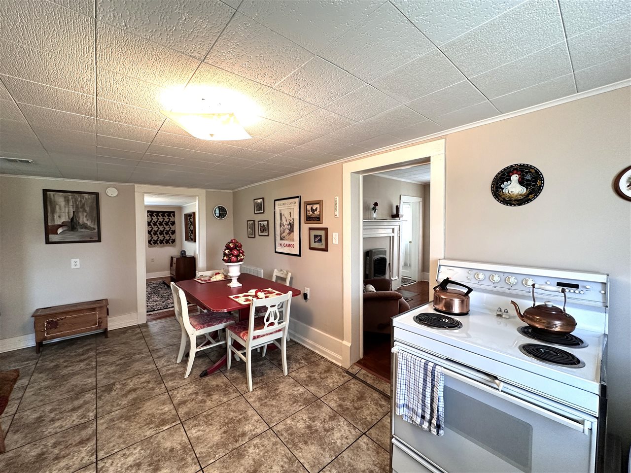 1474 Crow Road