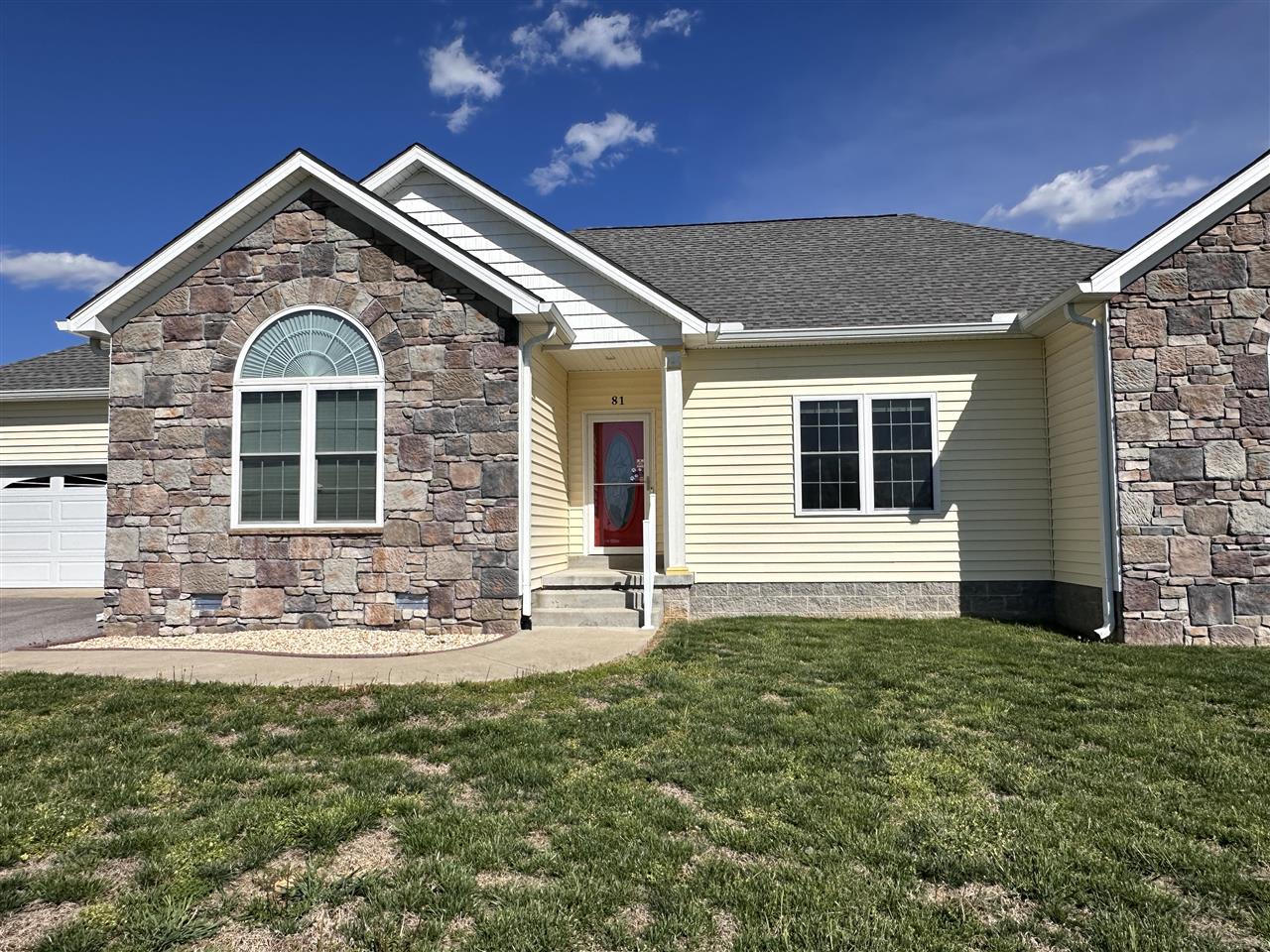 81 Stone Trace Court