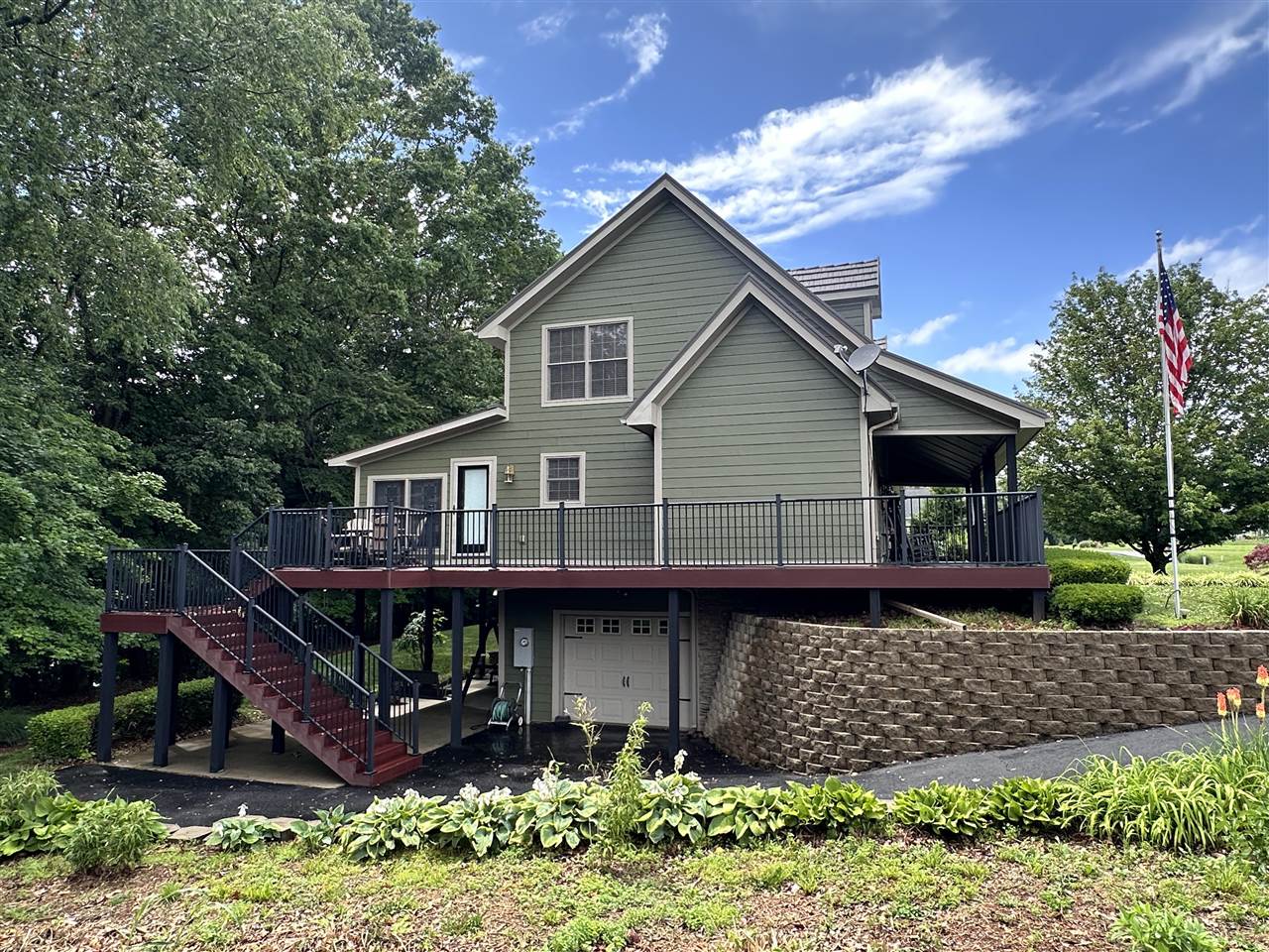 211 Indian Point Road