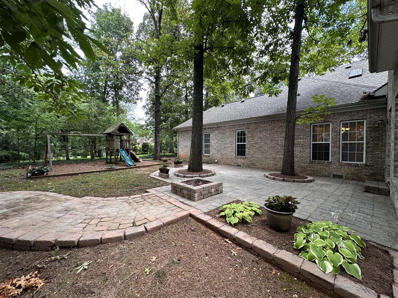 3378 Red Oak Court