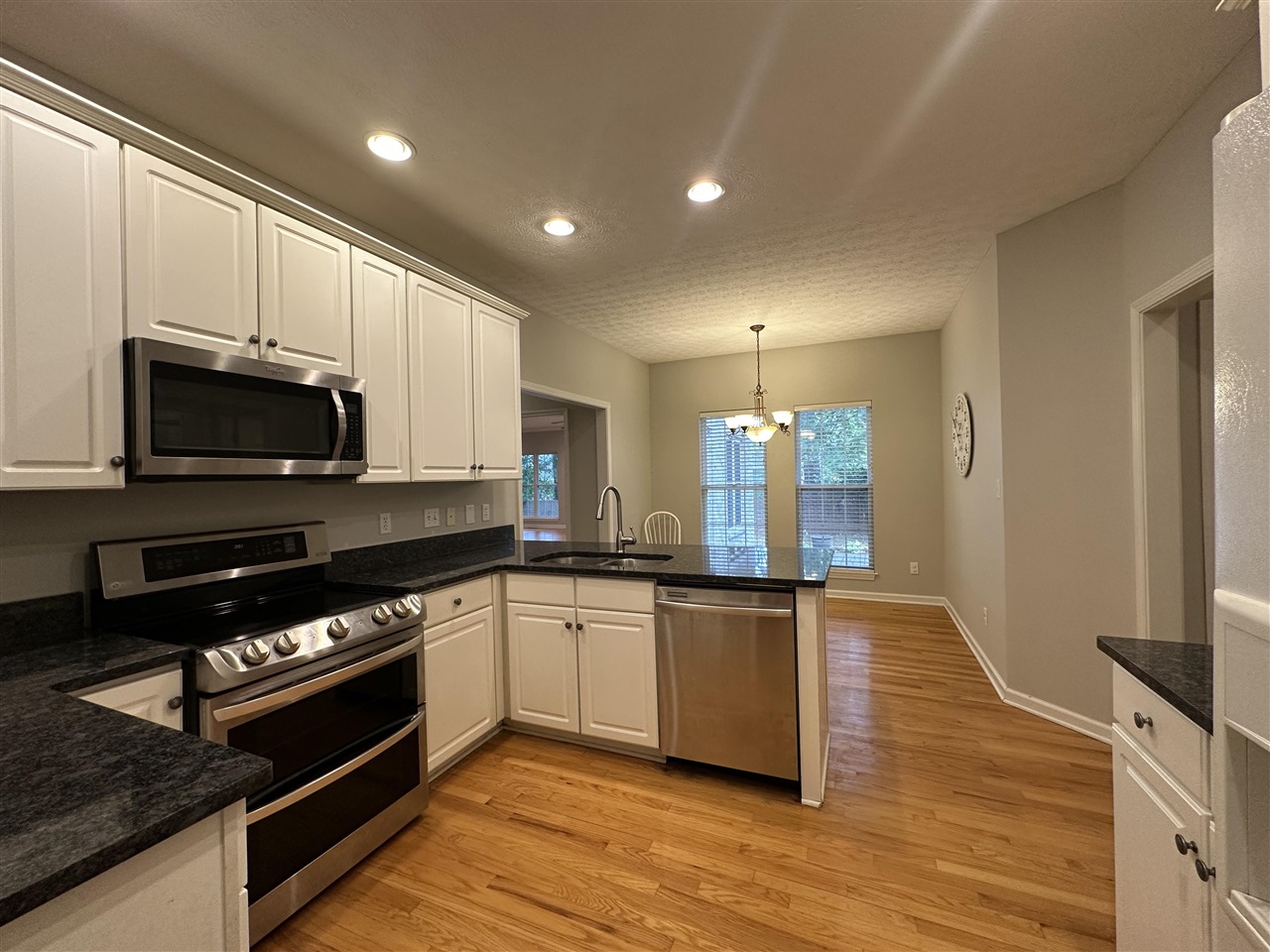 3378 Red Oak Court