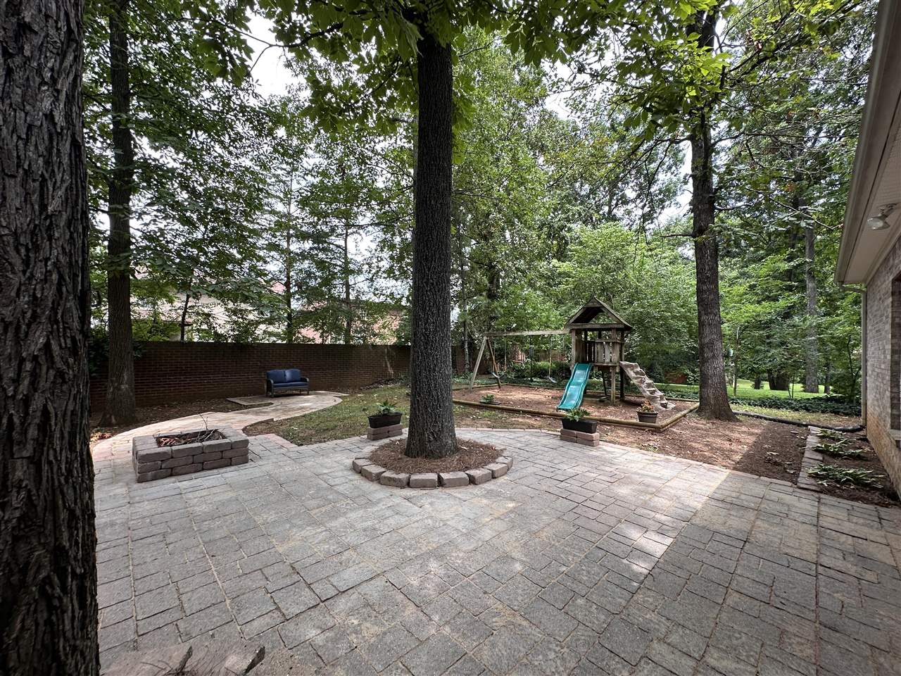 3378 Red Oak Court