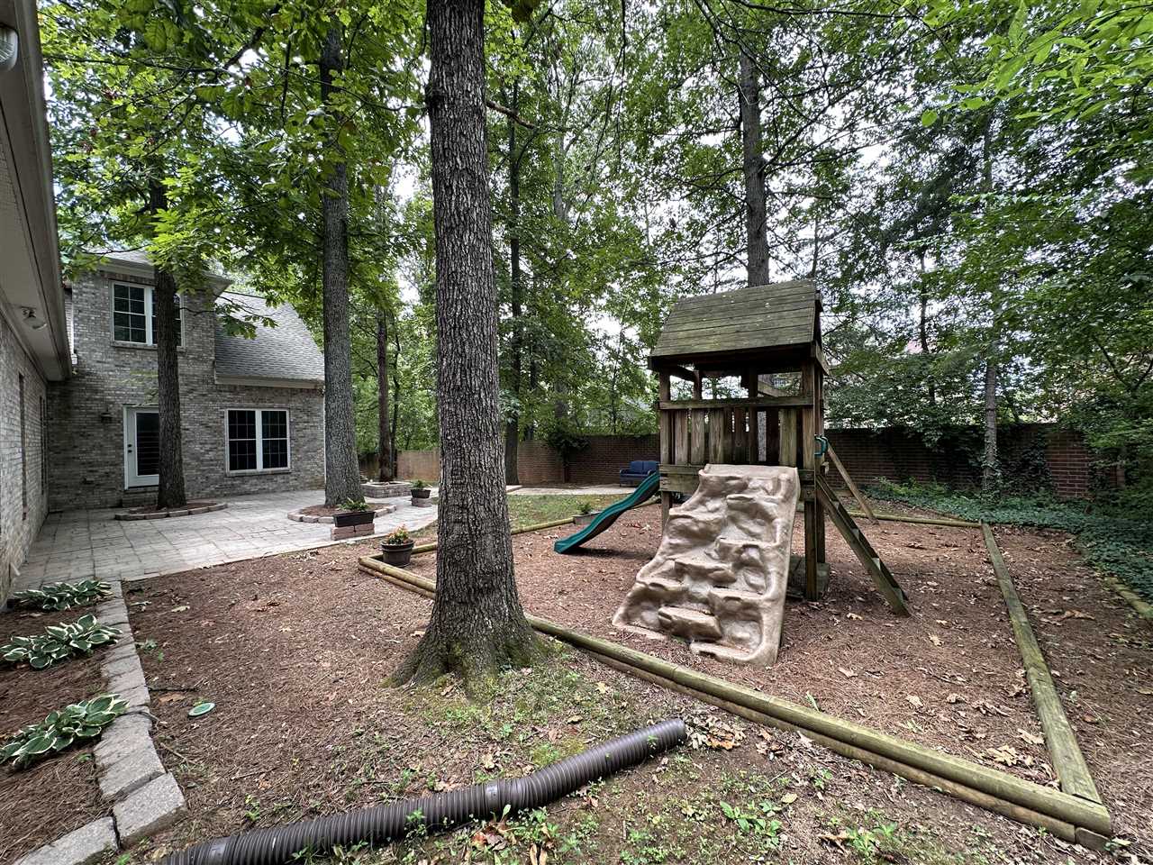 3378 Red Oak Court