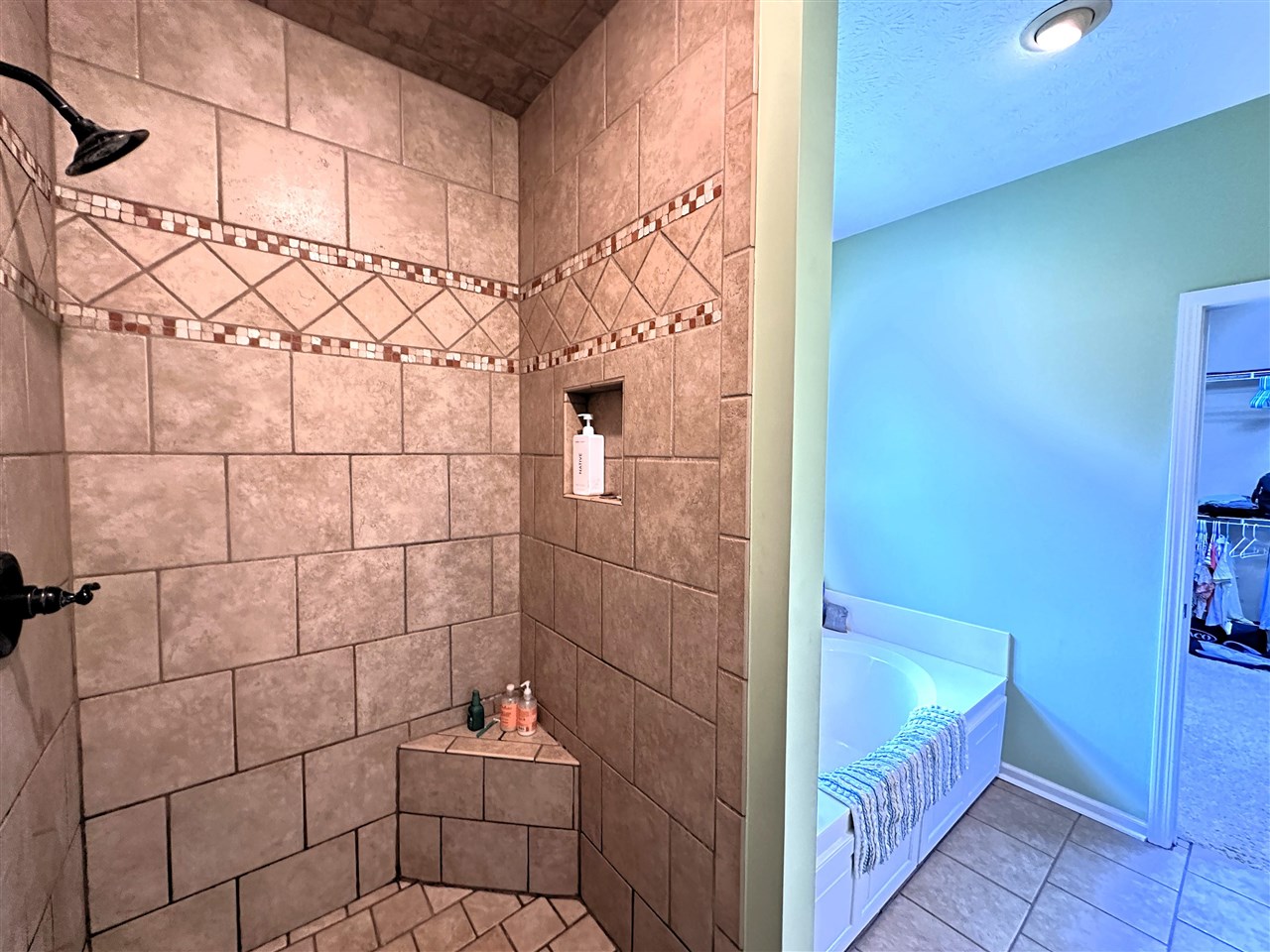 3378 Red Oak Court