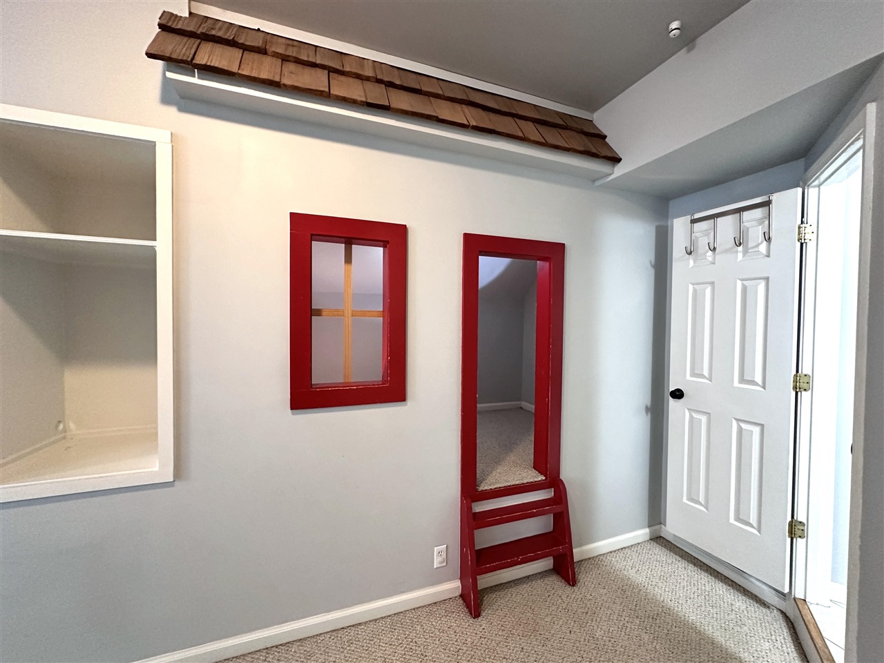 3378 Red Oak Court