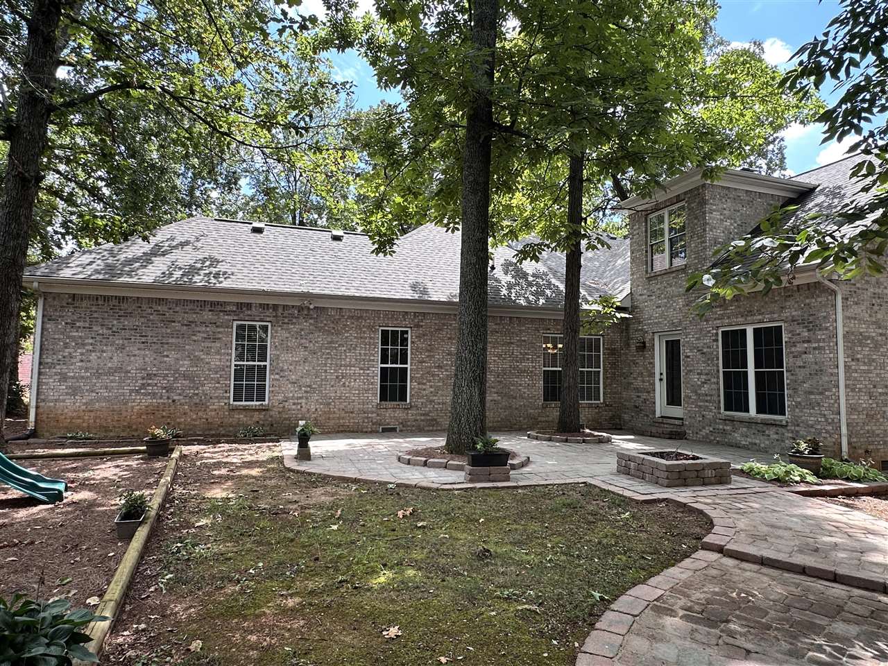 3378 Red Oak Court