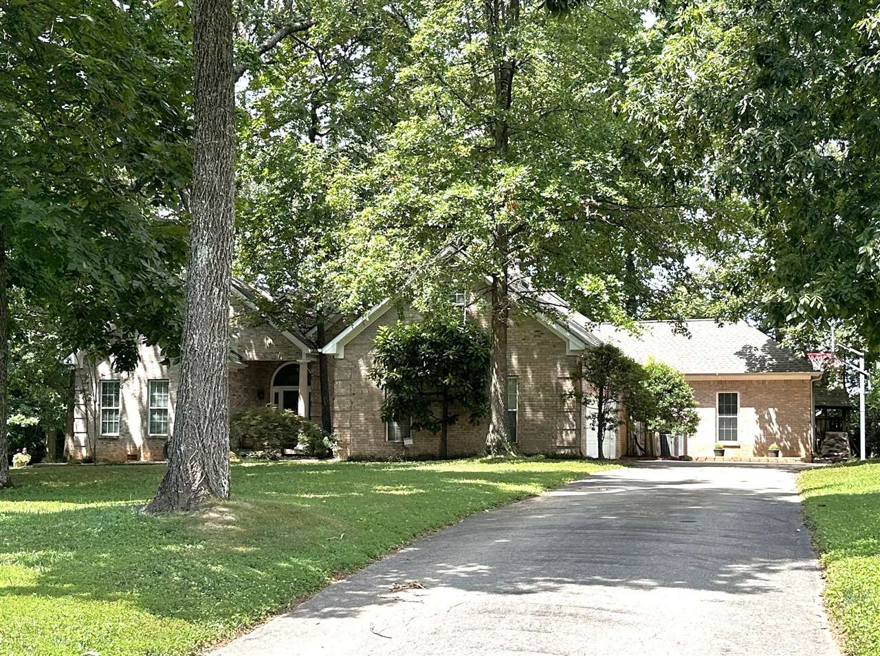 3378 Red Oak Court