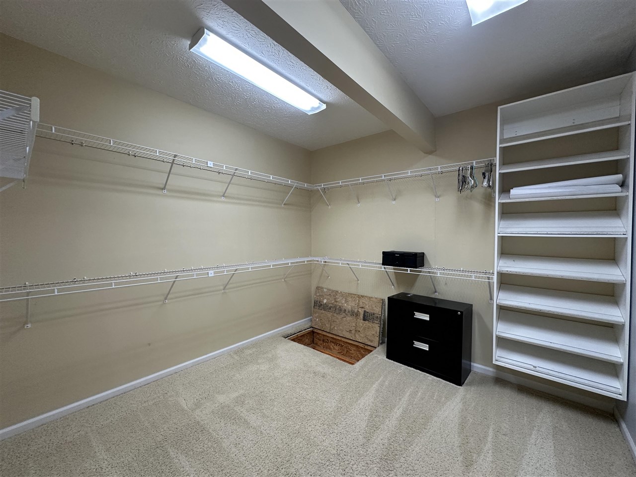 3378 Red Oak Court