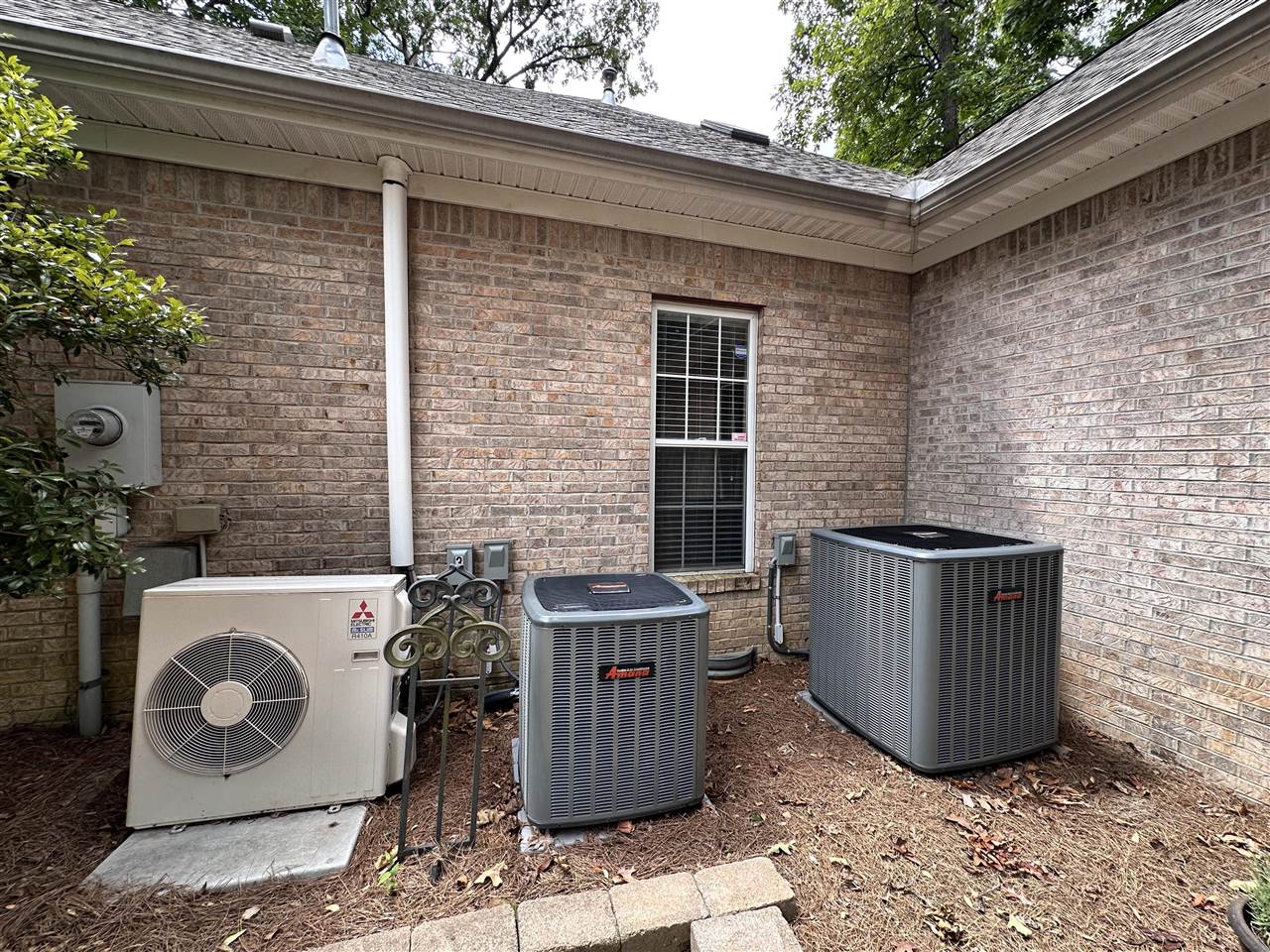 3378 Red Oak Court