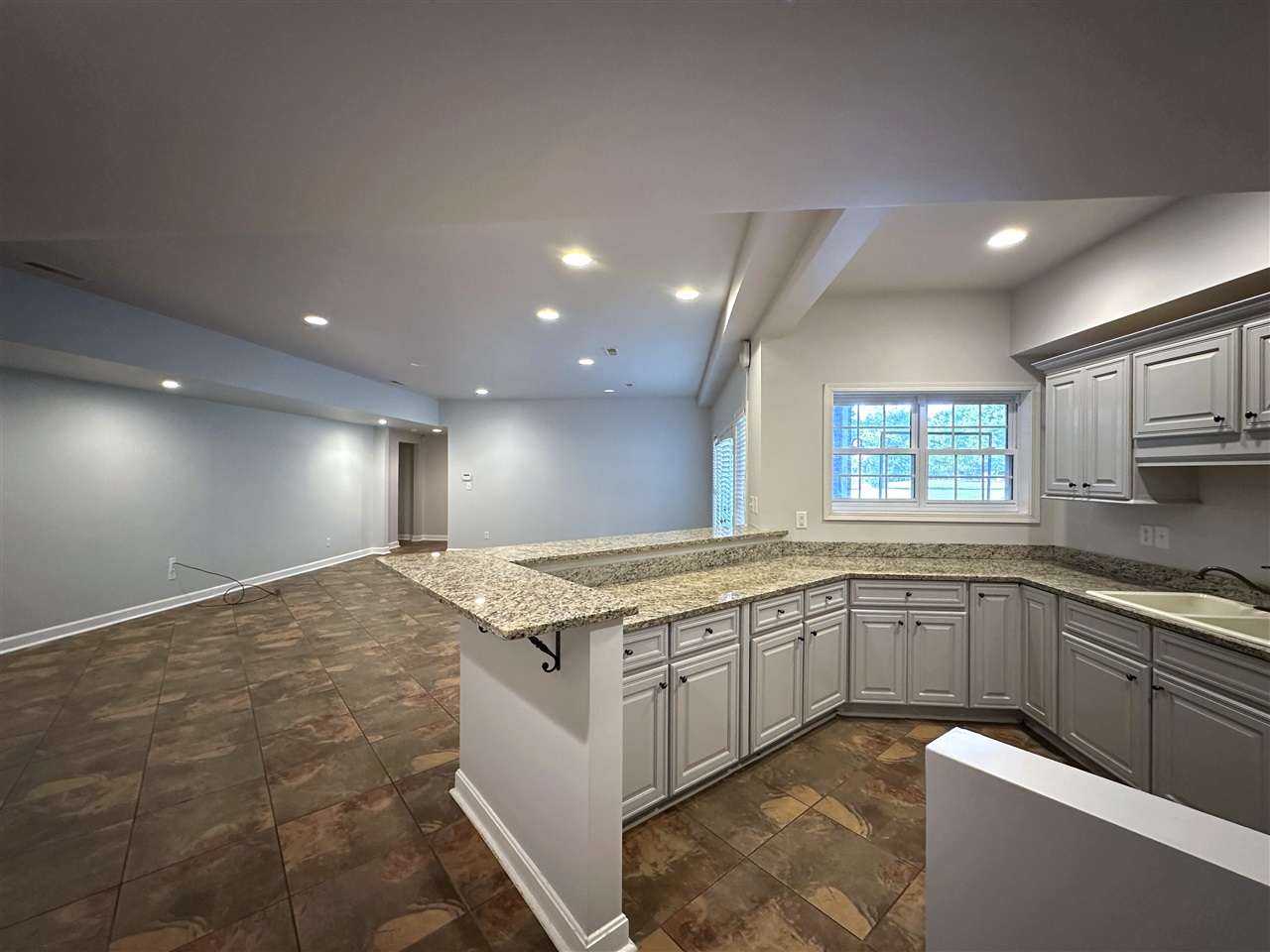 827 Annmarie Court