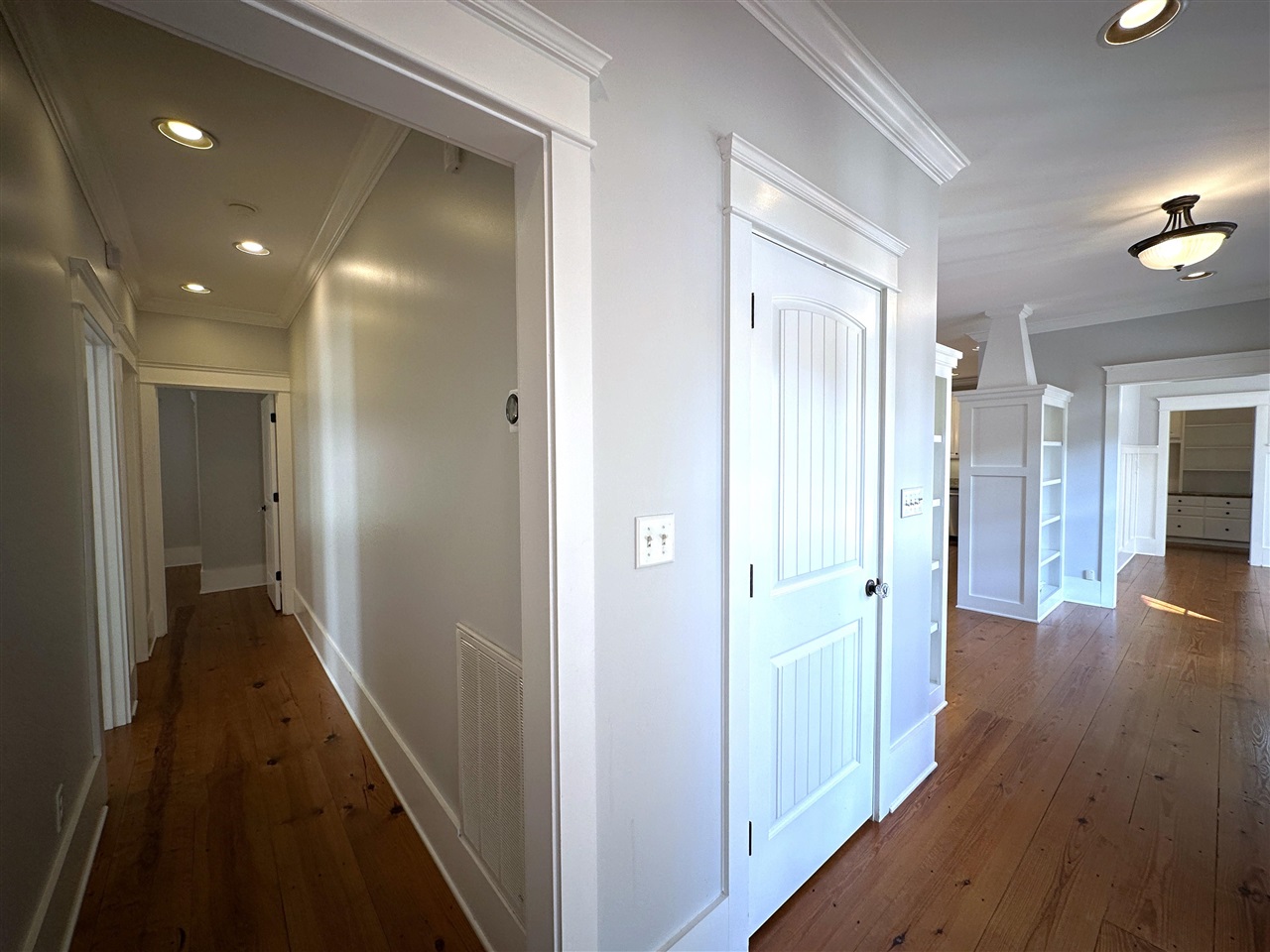 827 Annmarie Court