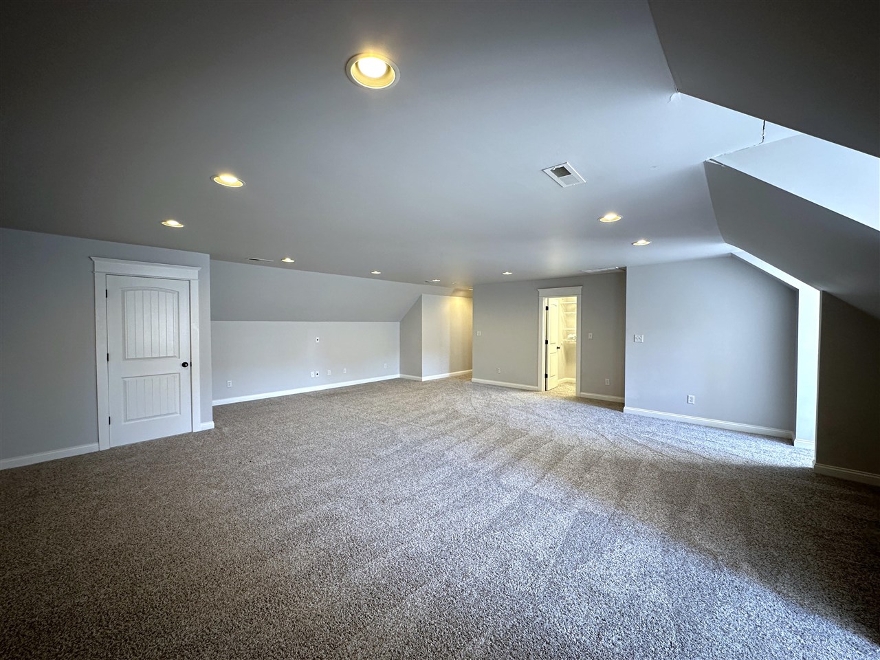 827 Annmarie Court