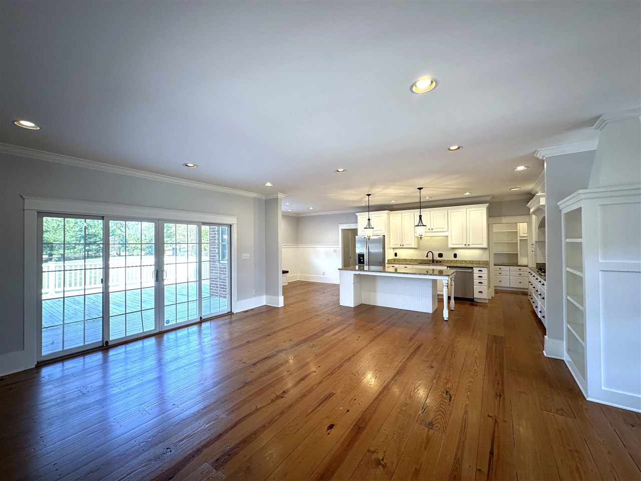 827 Annmarie Court