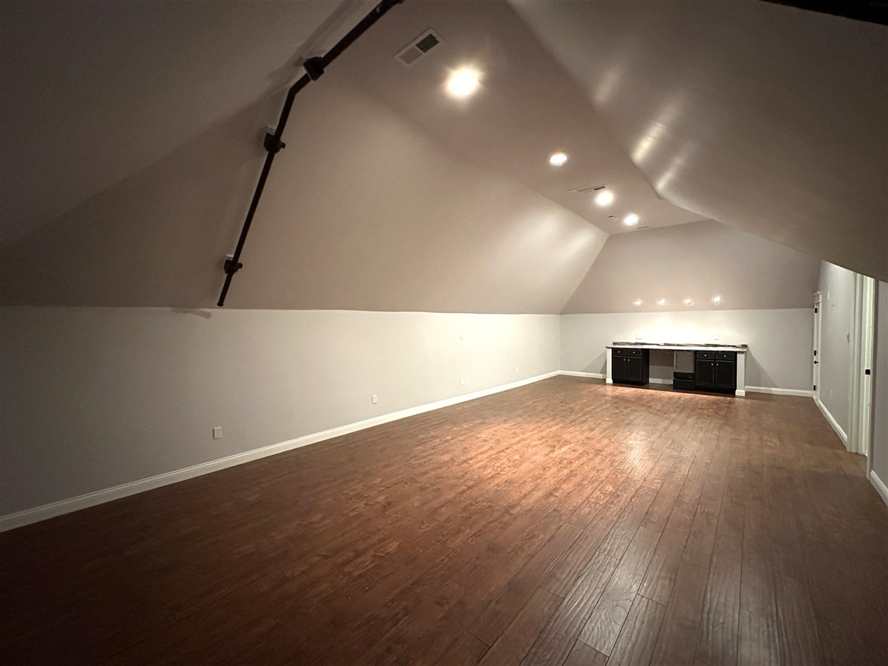 827 Annmarie Court