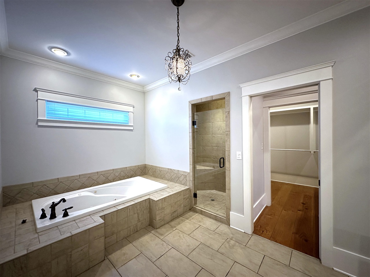 827 Annmarie Court