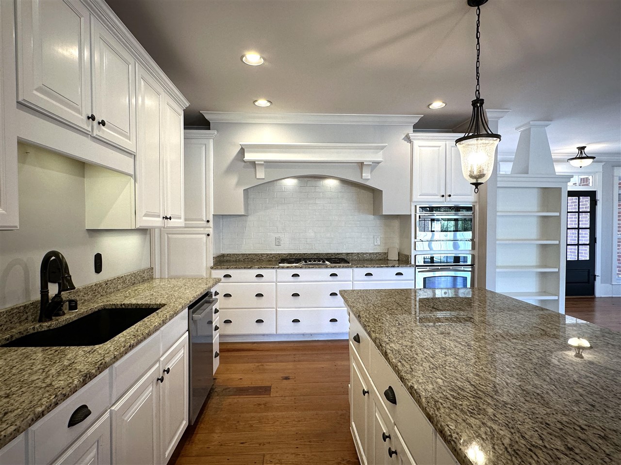 827 Annmarie Court