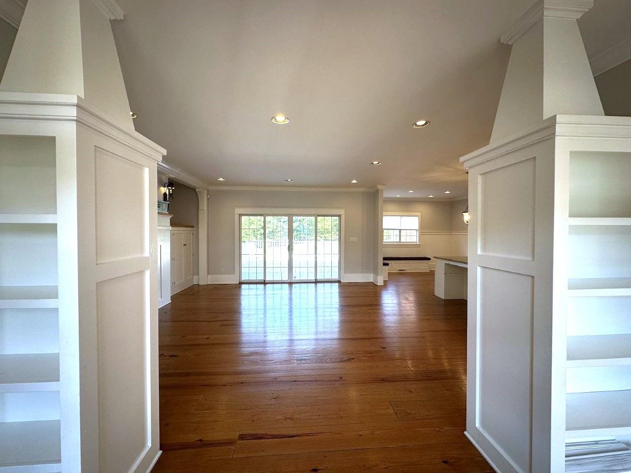 827 Annmarie Court