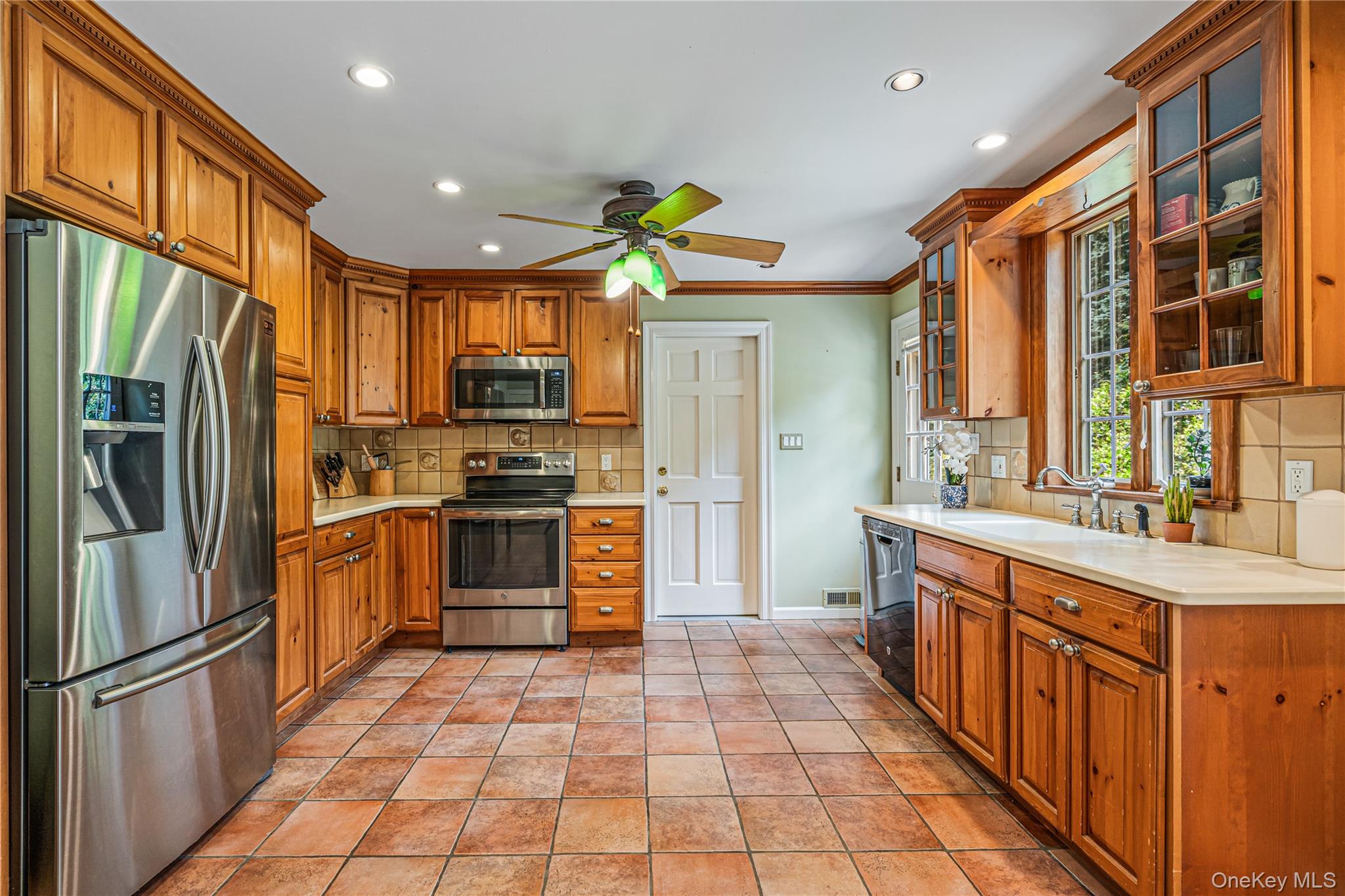84 Bayville Road