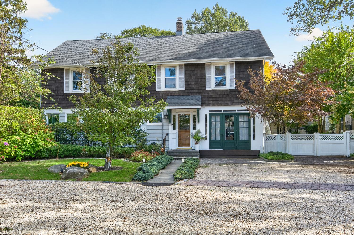 17 Adams Avenue