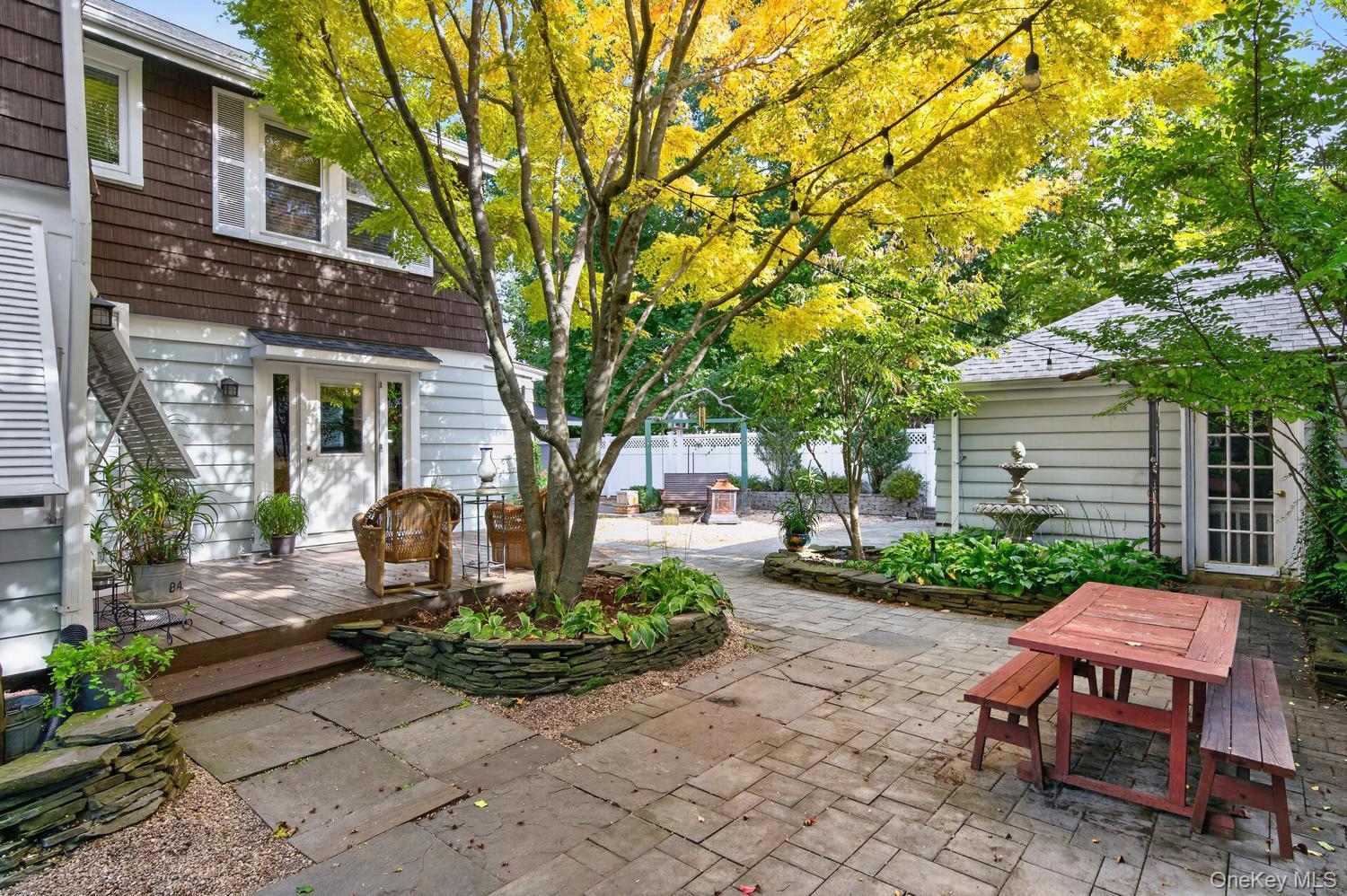 17 Adams Avenue