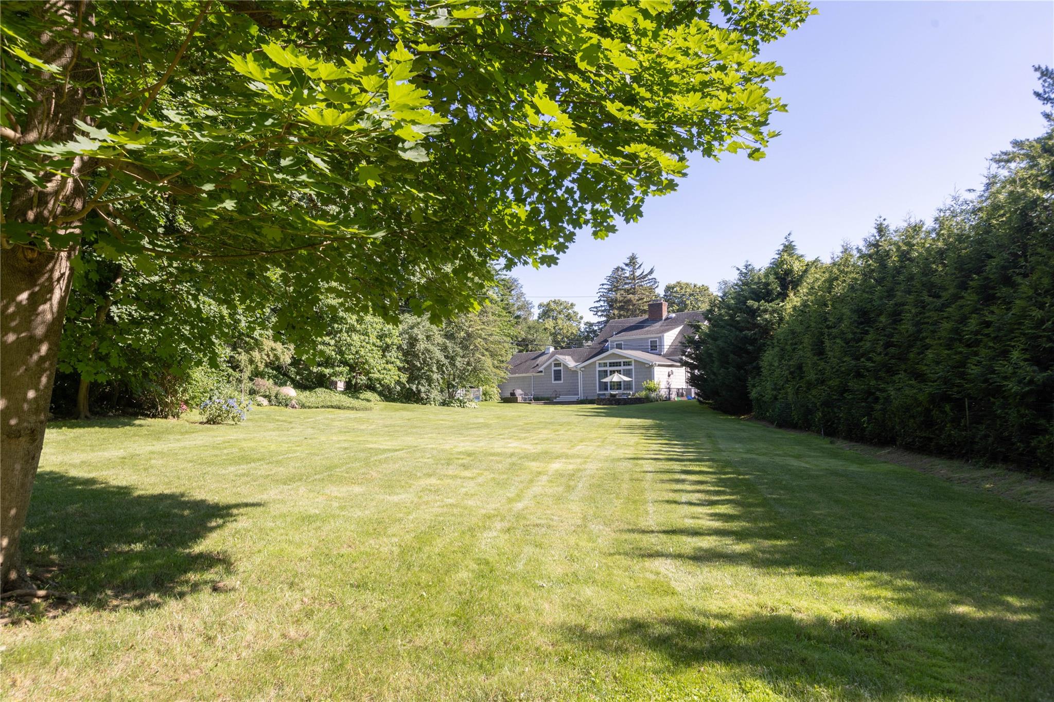6 Meadow Place