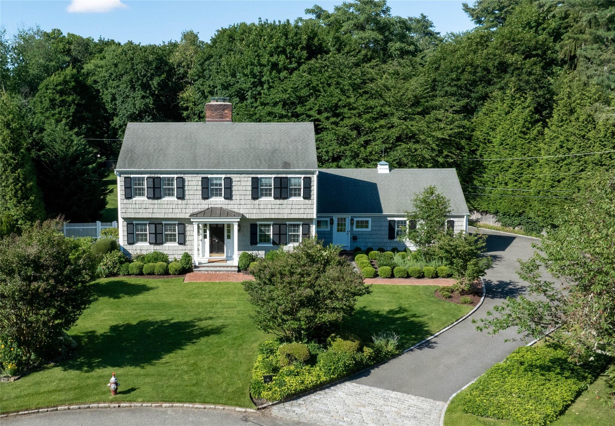 6 Meadow Place