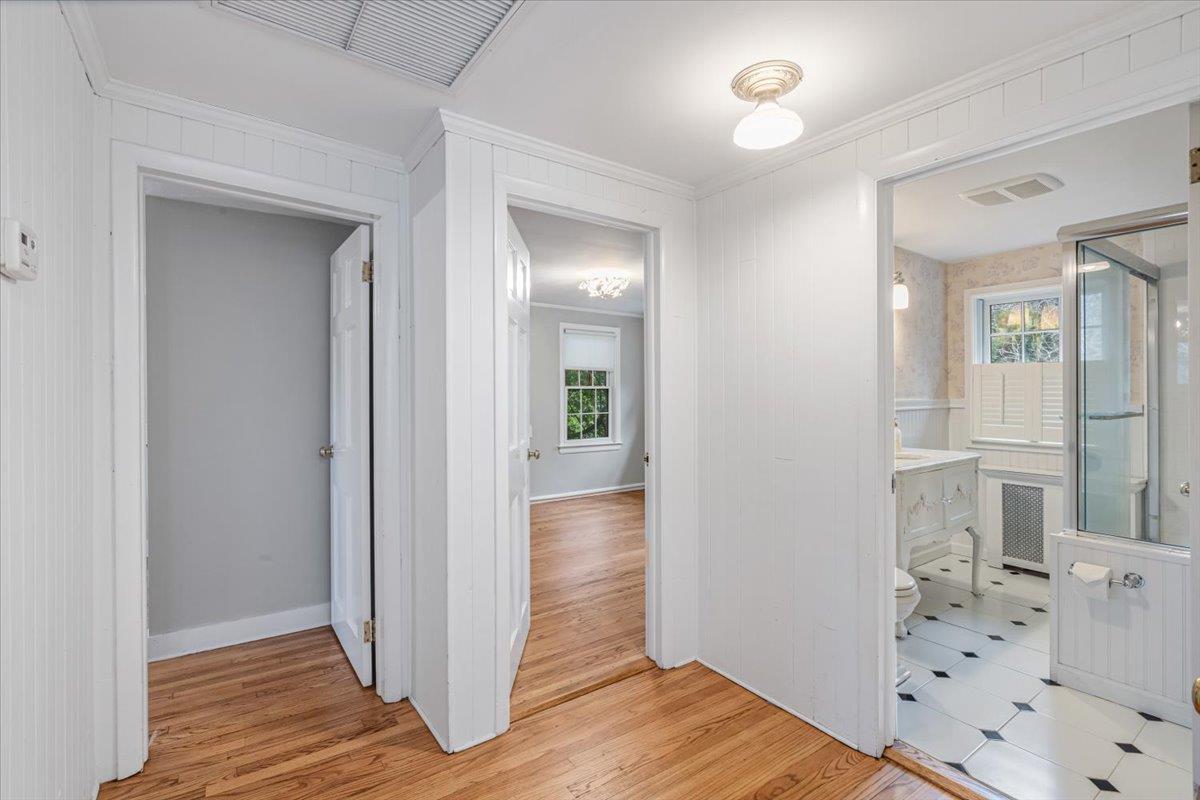16 Egypt Lane